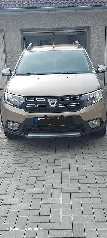 Gebraucht Dacia Sandero Essentiel 101 PS (74 kW) 2020 Beige Limousine
