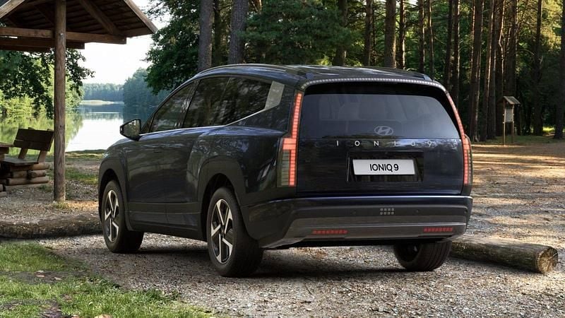 Neu Hyundai Ioniq 9 160 kW (218 PS) 2025 Abyss black SUV
