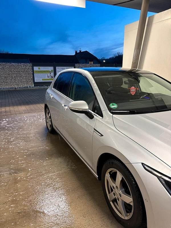 Gebraucht VW Golf VIII Edition 150 PS (110 kW) 2020 Silber Limousine