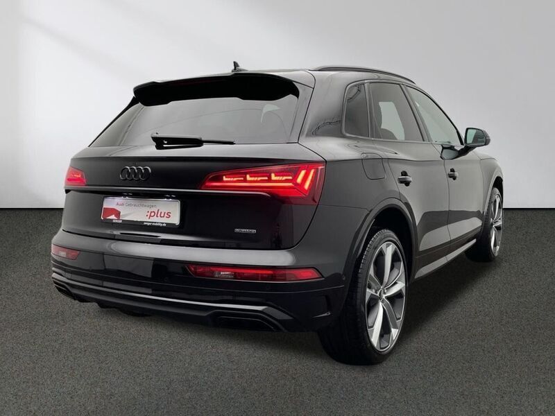 Gebraucht Audi Q5 Ambiente 204 PS (150 kW) 2021 Mythosschwarz metallic SUV