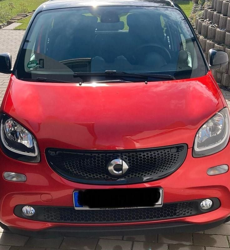 Rot Gebraucht 2015 Smart ForFour Passion Kleinwagen | 7.999 € (Fairer Preis) - Bild 1/4