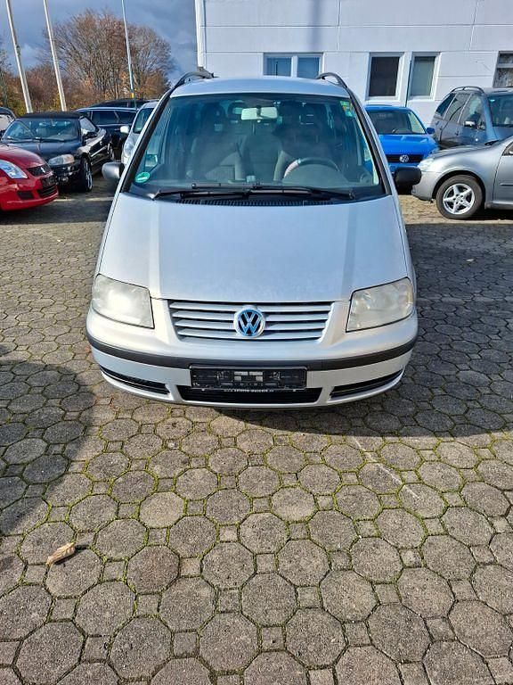 Silber Gebraucht 2002 VW Sharan Highline Van / Kleinbus | 1.550 € (Guter Preis) - Bild 1/4