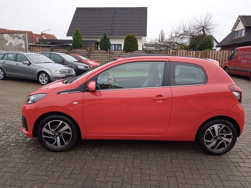 Gebraucht Peugeot 108 Style 69 PS (50 kW) 2017 Skarlet rot Limousine