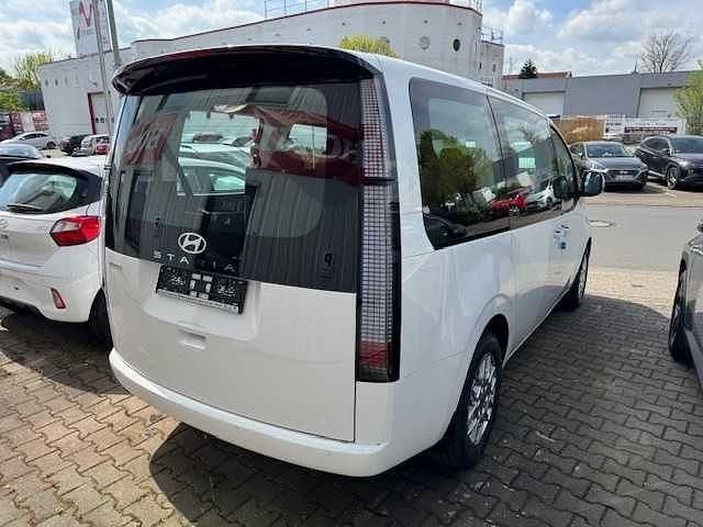 Neu Hyundai Staria Trend 224 PS (164 kW) 2025 Abyss black Van / Kleinbus