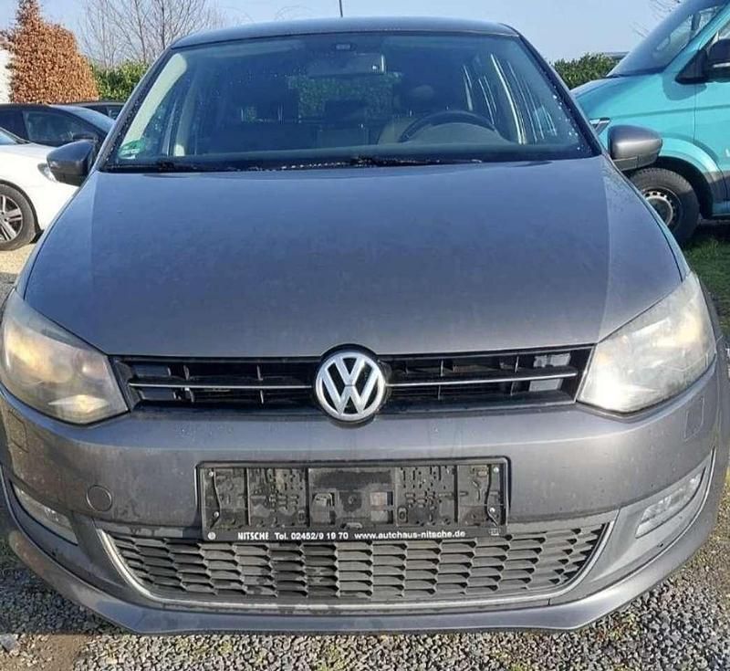 Pepper grey metallic Gebraucht 2013 VW Polo Life Kleinwagen | 6.300 € (Fairer Preis) - Bild 1/4