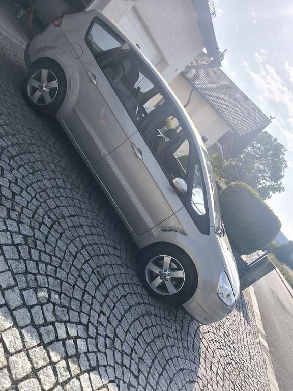 Grau Gebraucht 2008 Ford S-MAX S Van / Kleinbus | 6.900 € - Bild 1/4