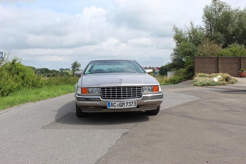 Gold Gebraucht 1997 Cadillac Seville Limousine | 3.250 € - Bild 1/4