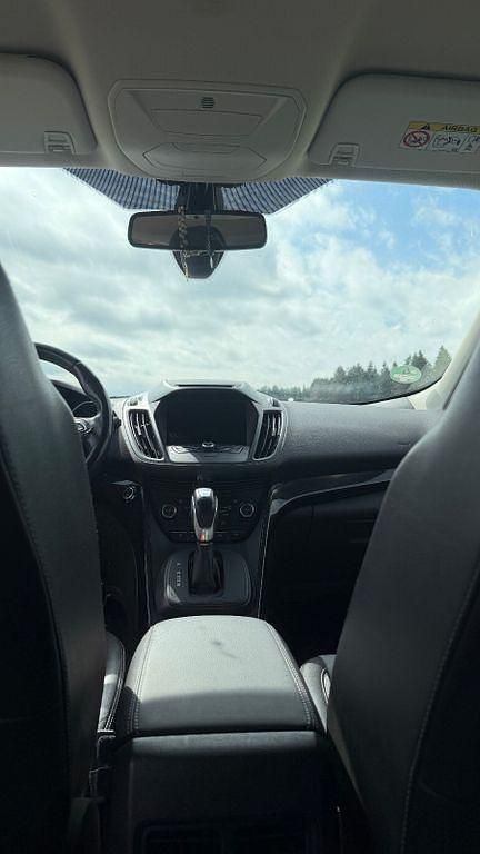 Gebraucht Ford Kuga Titanium 150 PS (110 kW) 2017 Grau SUV