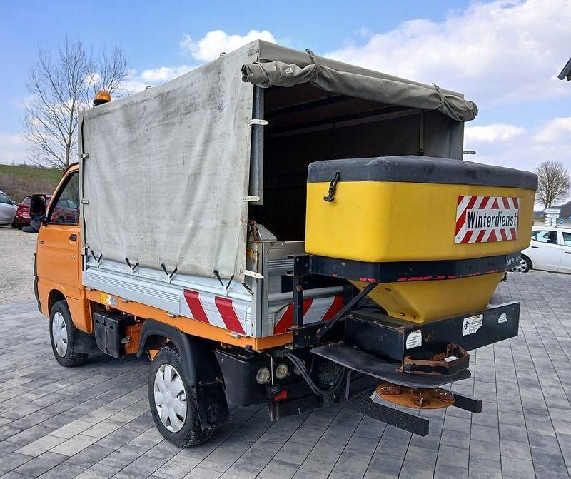 Gebraucht Piaggio Porter 71 PS (52 kW) 2012 Orange SUV