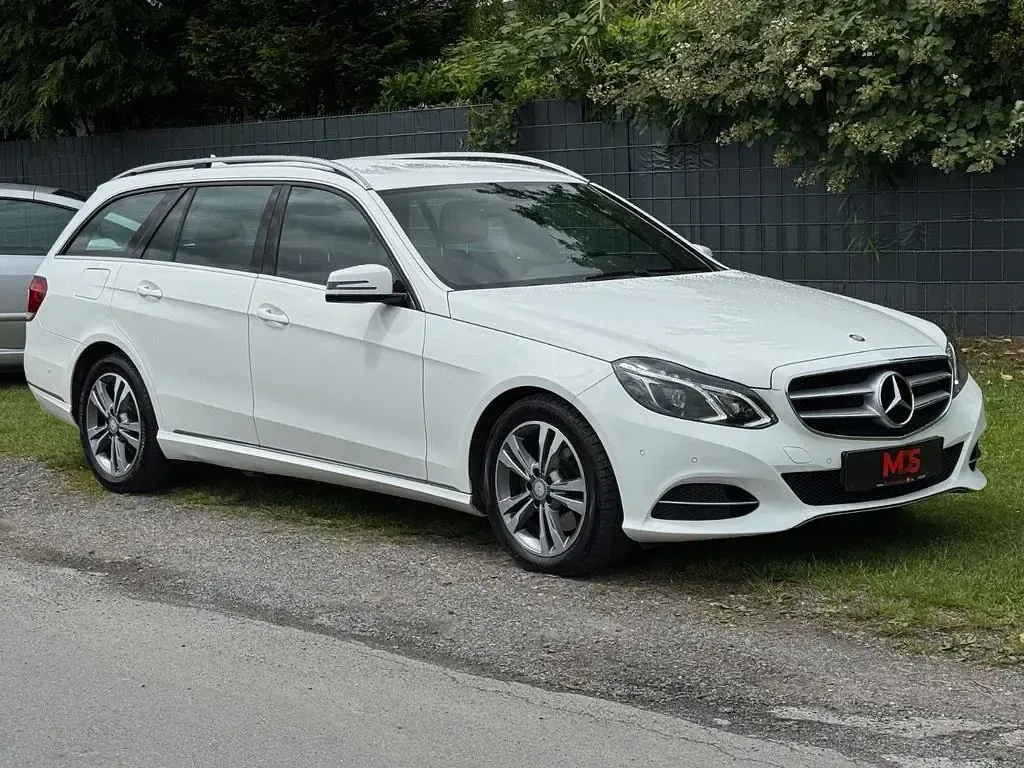 Gebraucht Mercedes E250 204 PS (150 kW) 2015 Weiß Kombi