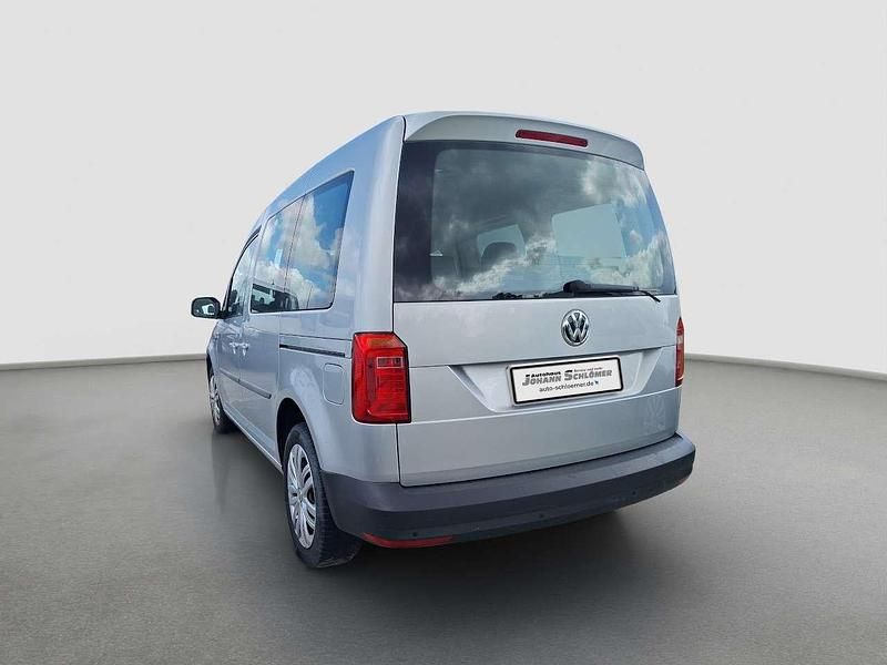 Gebraucht VW Caddy Trendline 150 PS (110 kW) 2019 Refdlexsilber Van / Kleinbus