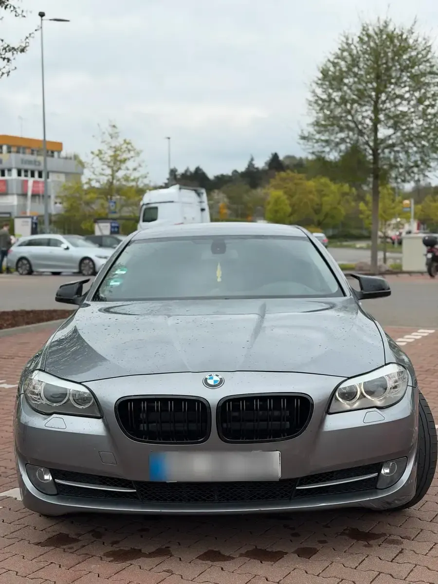 Gebraucht BMW 525 204 PS (150 kW) 2011 Grau Limousine