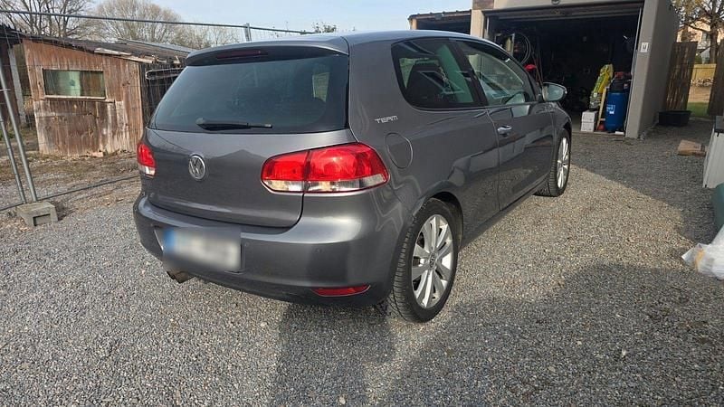 Second-hand VW Golf Team 160 CP (117 kW) 2011 Gri Coupe