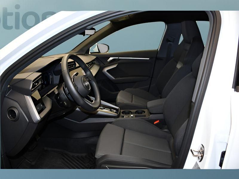 Gebraucht Audi A3 Sportback 150 PS (110 kW) 2024 Weiß Kleinwagen
