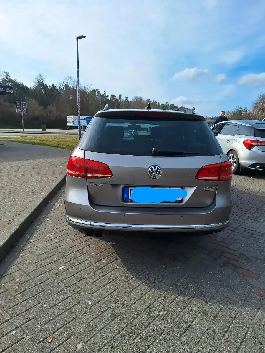 Gebraucht VW Passat 140 PS (102 kW) 2014 Grau Kombi