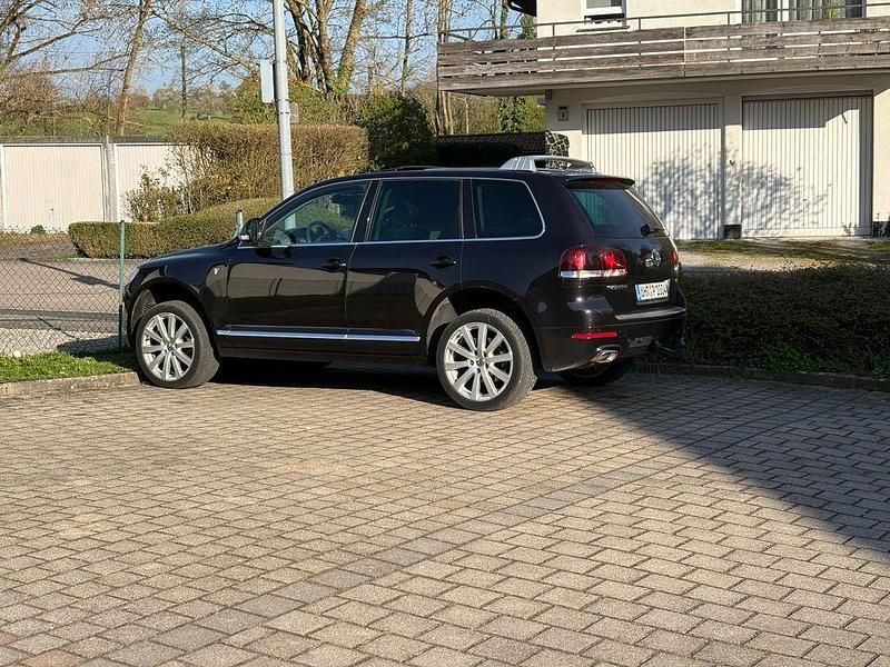Schwarz Gebraucht 2008 VW Touareg Individual SUV | 11.500 € (Teuer) - Bild 1/4
