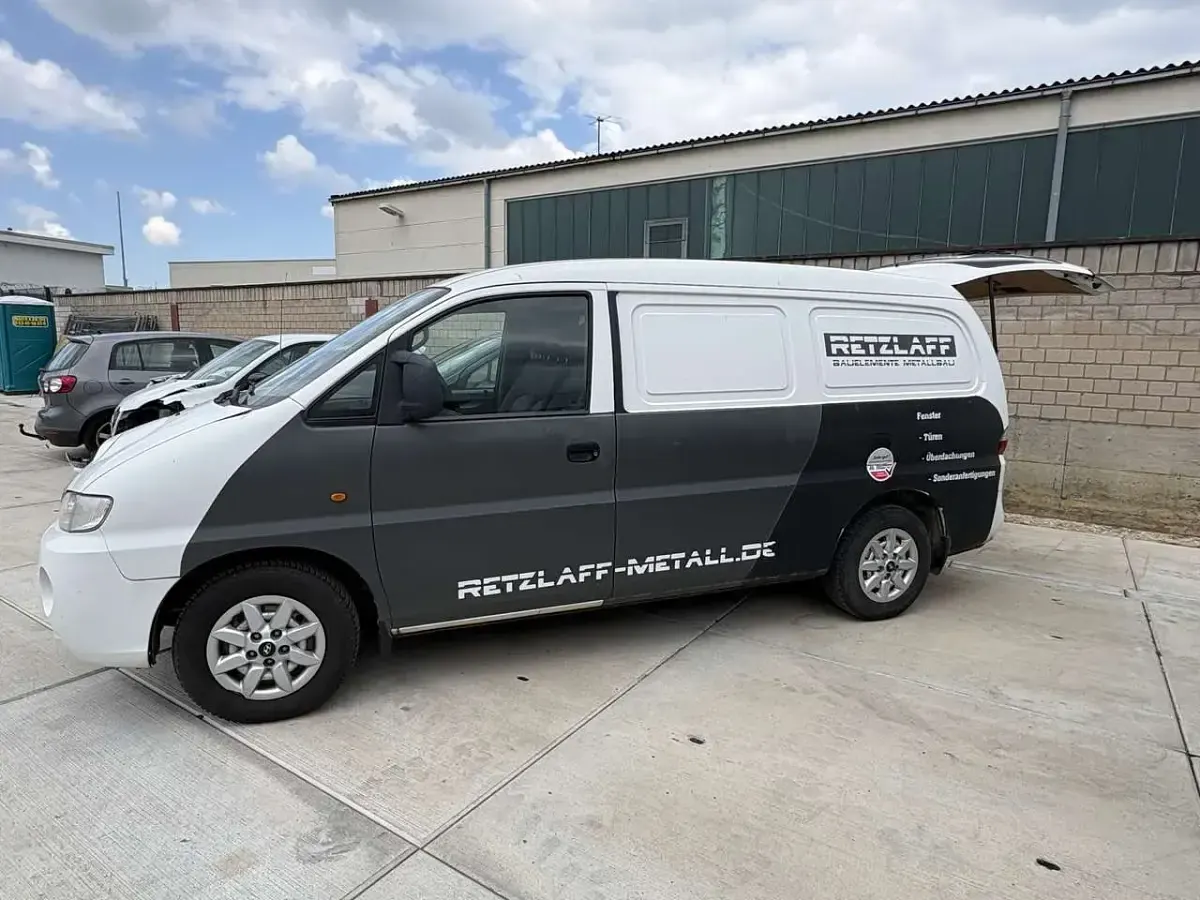 Gebraucht Hyundai H-1 140 PS (102 kW) 2007 Weiß Van / Kleinbus