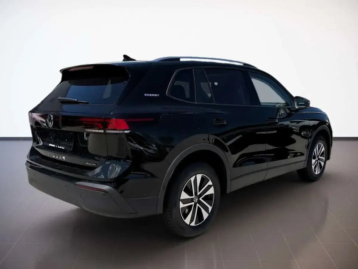 Neu VW Tiguan 193 PS (141 kW) 2026 Grenadillschwarz SUV