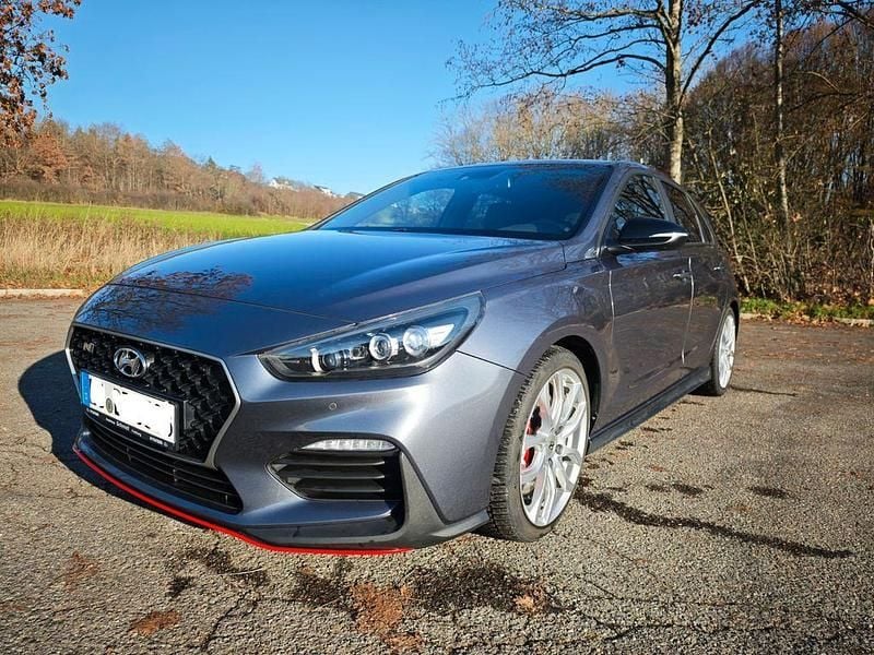 Grau Gebraucht 2019 Hyundai i30 N Performance Limousine | 22.700 € (Fairer Preis) - Bild 1/4