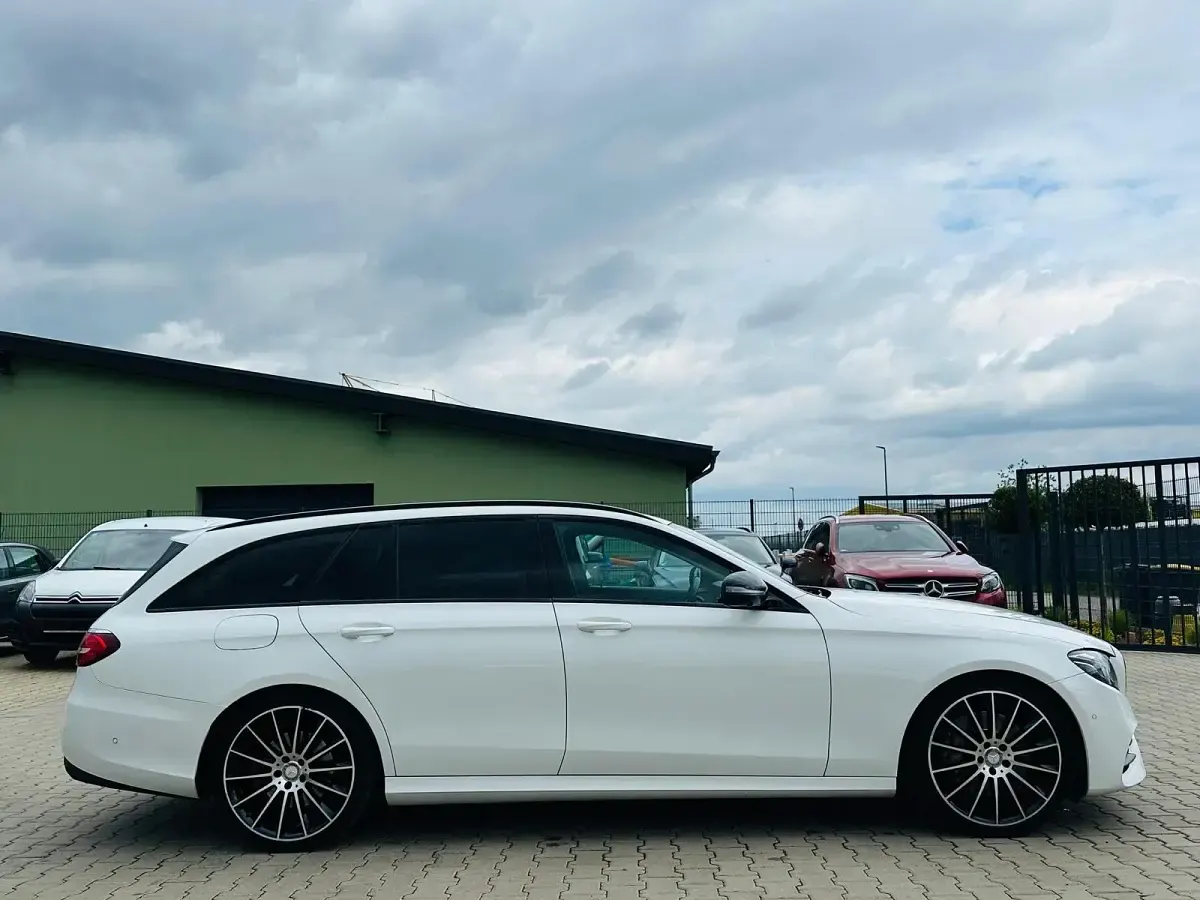 Gebraucht Mercedes E350 AMG 258 PS (189 kW) 2017 Weiß Kombi