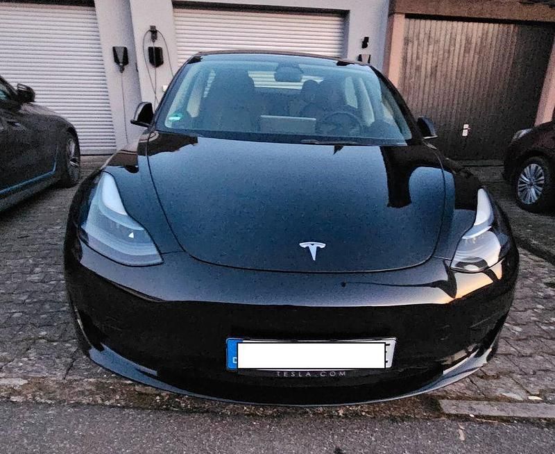 Gebraucht Tesla Model 3 RWD 239 kW (325 PS) 2022 Schwarz Limousine