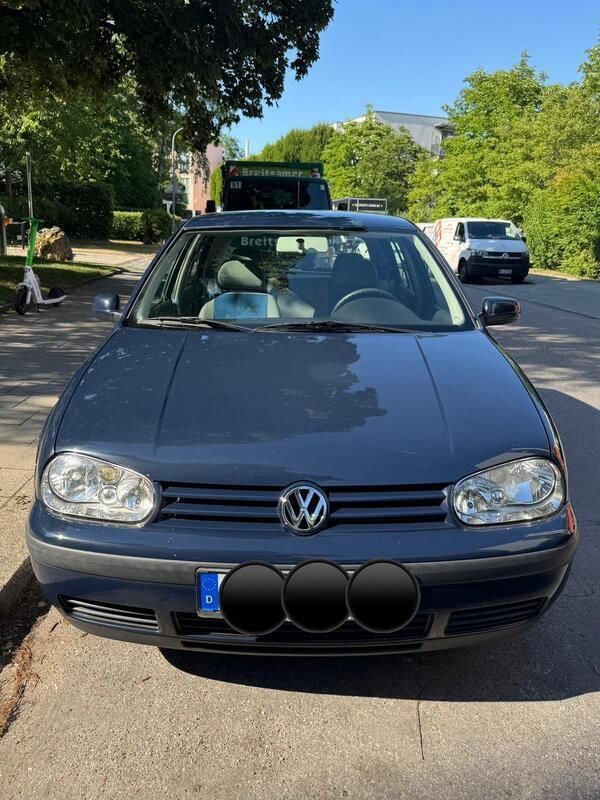 Andere außenfarben Gebraucht 2000 VW Golf IV Kleinwagen | 950 € (Fairer Preis) - Bild 1/4