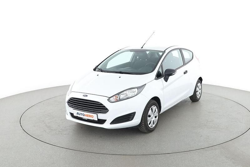 Weiß Gebraucht 2015 Ford Fiesta Ambiente Kleinwagen | 7.590 € (Fairer Preis) - Bild 1/3