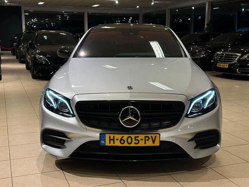 Gebraucht Mercedes E200 AMG 197 PS (144 kW) 2020 Grau Limousine