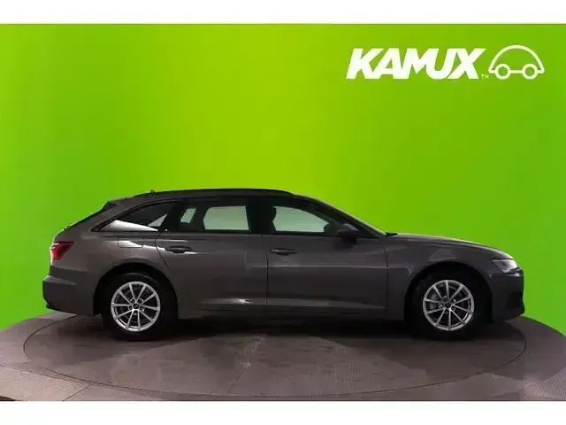 Gebraucht Audi A6 Basis 204 PS (150 kW) 2023 Silber / grau Kombi