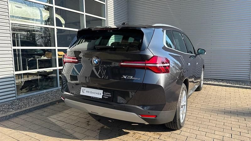 Gebraucht BMW X3 Efficient Dynamics 197 PS (144 kW) 2025 Sophistograu brillanteffekt SUV