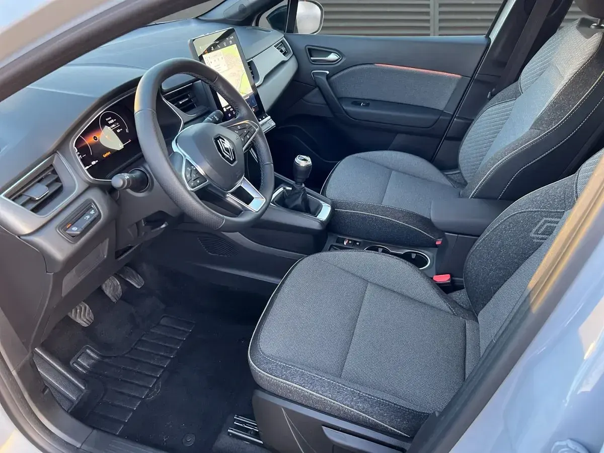 Occasion Renault Captur Techno 91 ch (66 kW) 2025 Gris SUV