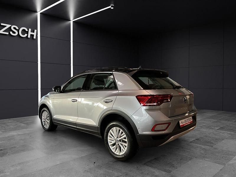 Gebraucht VW T-Roc Life 150 PS (110 kW) 2025 Pyritsilber metallic SUV