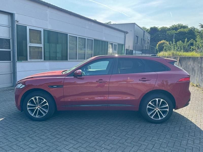 Gebraucht Jaguar F-Pace R-Sport 179 PS (131 kW) 2019 Rot SUV