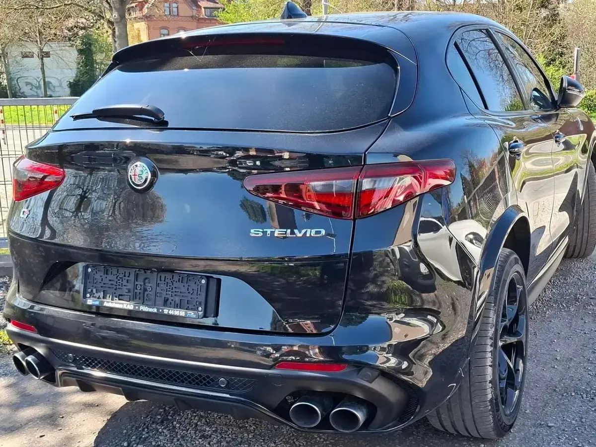 Gebraucht Alfa Romeo Stelvio Quadrifoglio 510 PS (375 kW) 2023 Schwarz SUV