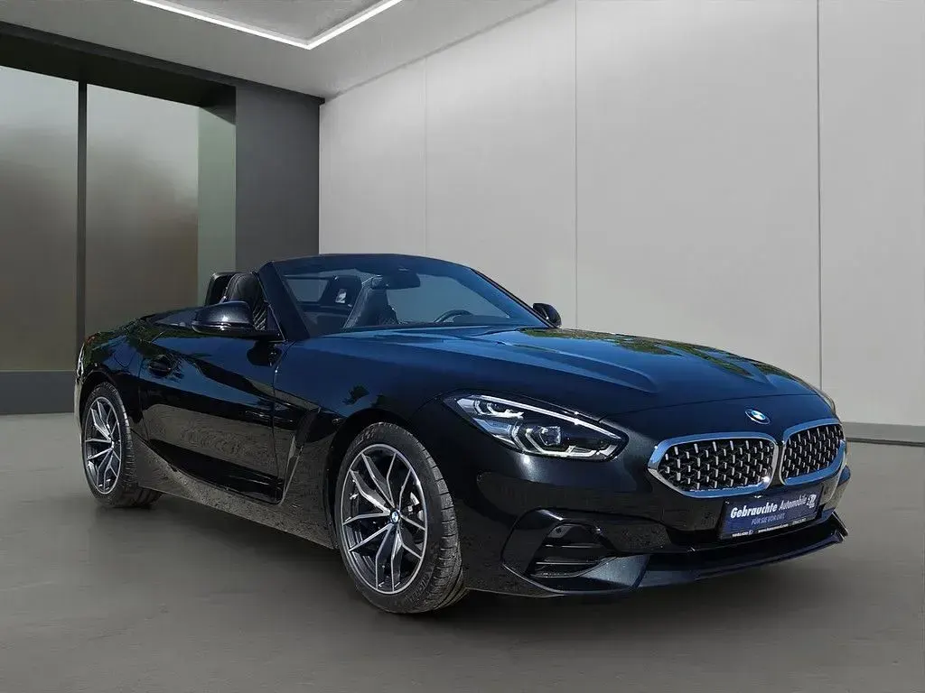 Gebraucht BMW Z4 Sport Line 197 PS (144 kW) 2022 Schwarz Cabrio