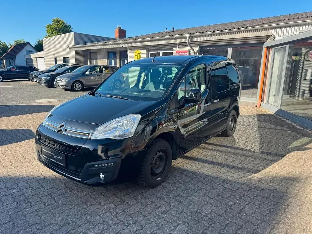 Used Citroën Berlingo SELECTION 110 HP (80 kW) 2018 Minivan