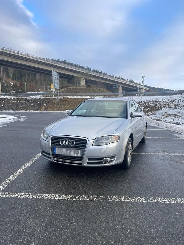 Silber Gebraucht 2006 Audi A4 Limousine | 1.800 € (Superpreis) - Bild 1/4