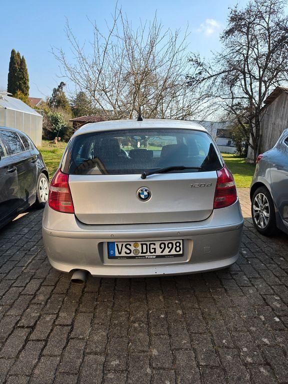 Gebraucht BMW 120 177 PS (130 kW) 2010 Silber Kleinwagen