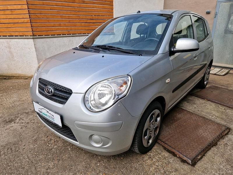 Gebraucht Kia Picanto 65 PS (47 kW) 2010 Silber Kleinwagen