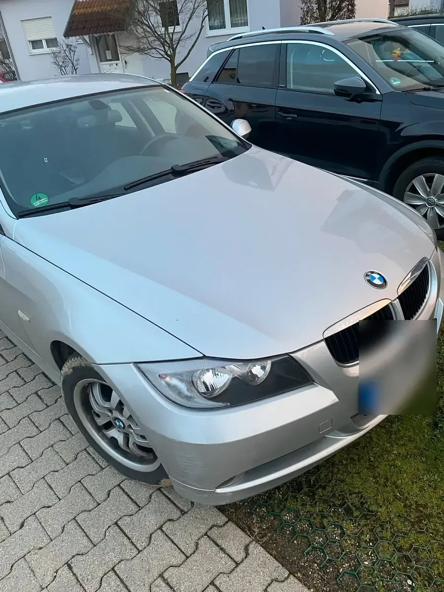 Gebraucht BMW 318 129 PS (94 kW) 2005 Silber Limousine