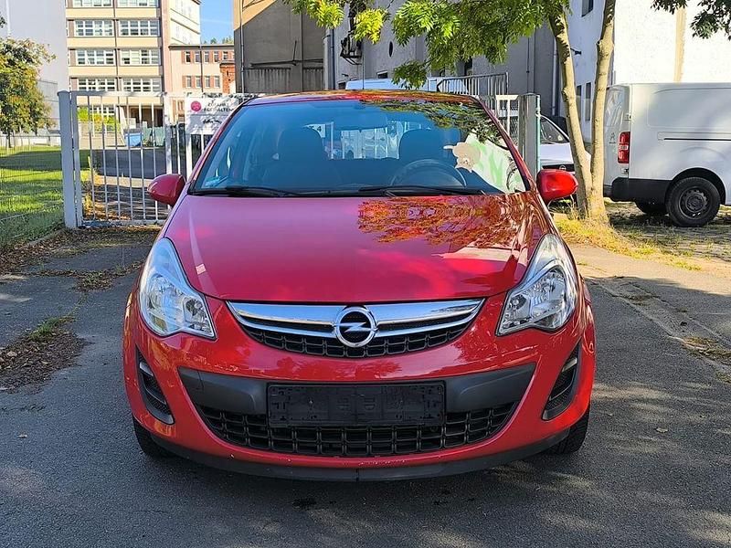Gebraucht Opel Corsa Selection 69 PS (50 kW) 2011 Rot Kleinwagen