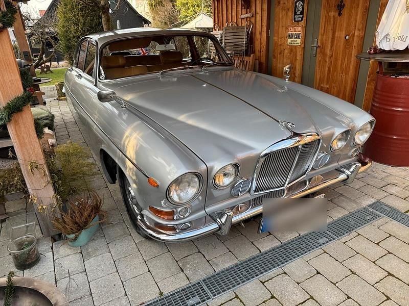 Grau Gebraucht 1970 Jaguar 420 Limousine | 62.000 € - Bild 1/4
