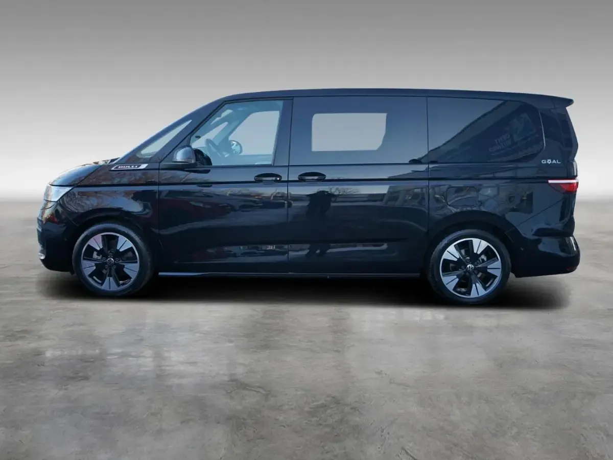 Second-hand VW Multivan Goal 245 CP (180 kW) 2025 Negru Monovolum