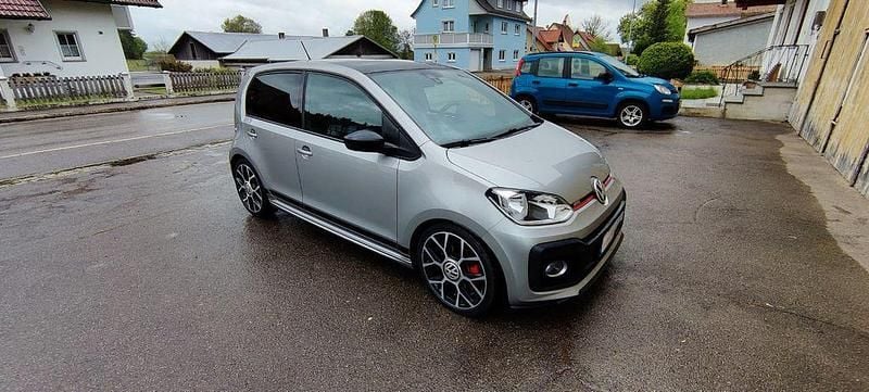 Silber Gebraucht 2018 VW up! GTI Kleinwagen | 10.900 € (Guter Preis) - Bild 1/4