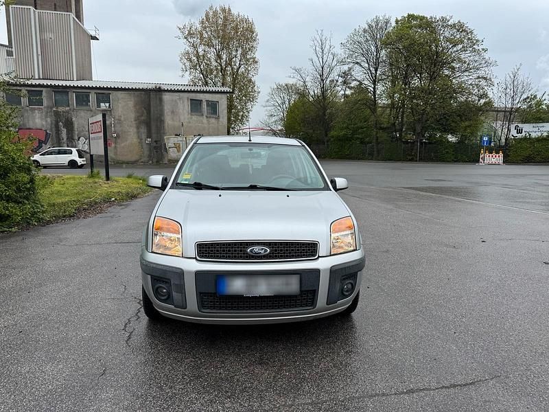 Gebraucht Ford Fusion 101 PS (74 kW) 2008 Grau Kleinwagen