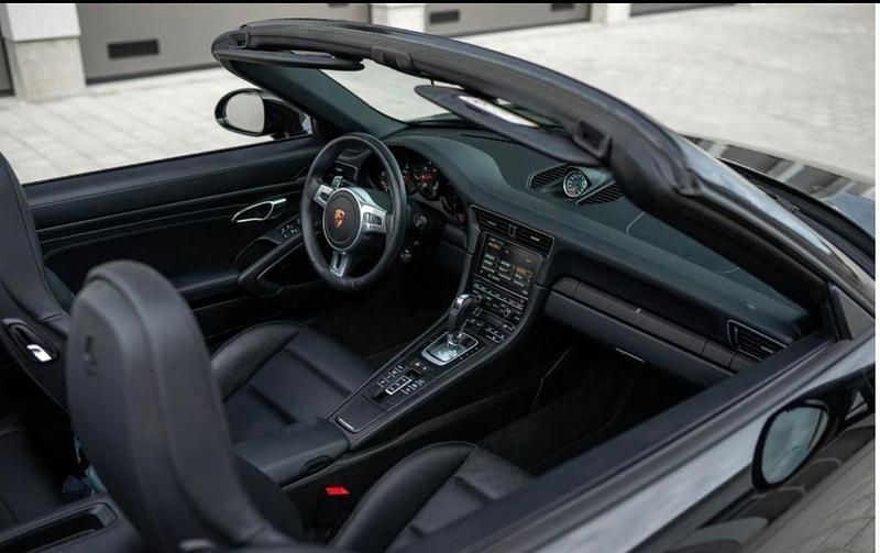 Begagnad Porsche 991 430 HK (316 kW) 2016 Svart Cab