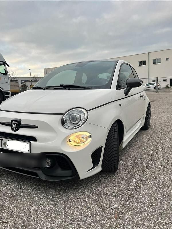 Weiß Gebraucht 2018 Abarth 500 Kleinwagen | 20.500 € - Bild 1/4