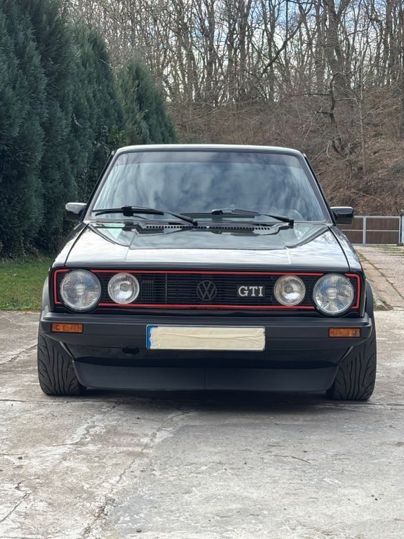 Schwarz Gebraucht 1983 VW Golf I GTI Coupé | 28.700 € - Bild 1/4