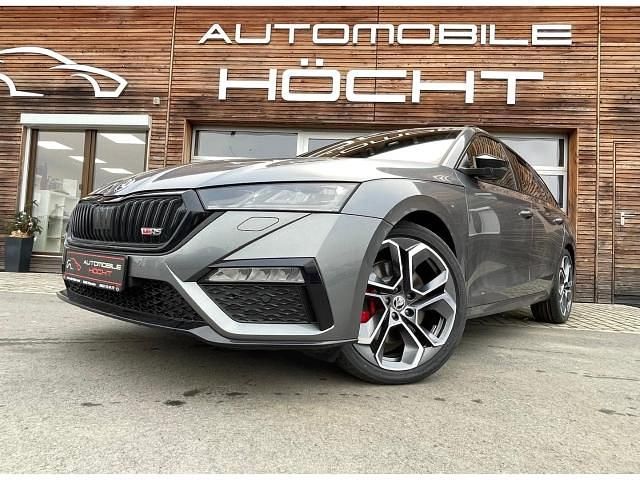 Grau Gebraucht 2024 Skoda Octavia RS Kombi | 48.990 € - Bild 1/4