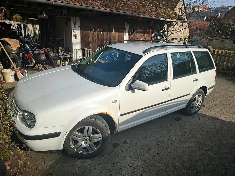 Gebraucht VW Golf IV 131 PS (96 kW) 2002 Weiß Kombi